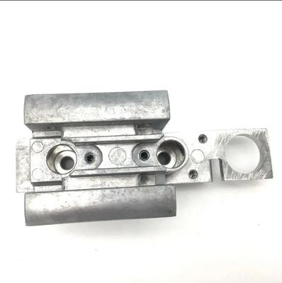 Mecanizado personalizado de piezas de latón de fundición por gravedad de metal para el proceso de fundición a presión de aluminio